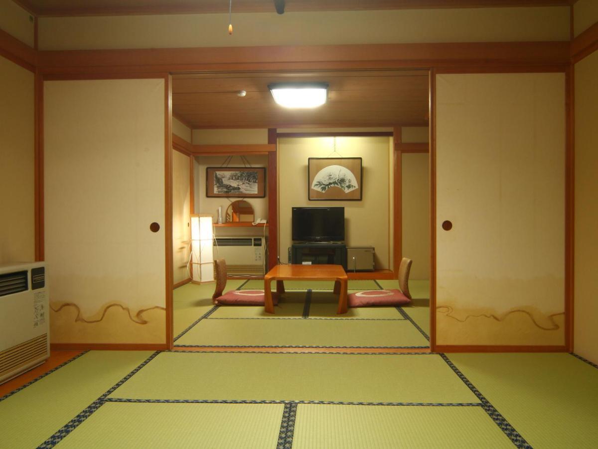 Hotel Omodaka Yamanouchi  Bagian luar foto
