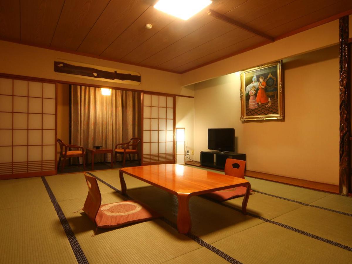 Hotel Omodaka Yamanouchi  Bagian luar foto