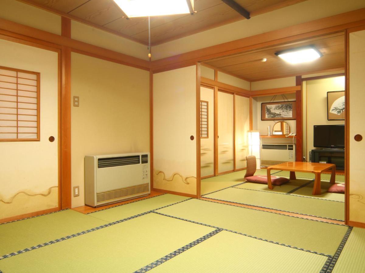 Hotel Omodaka Yamanouchi  Bagian luar foto