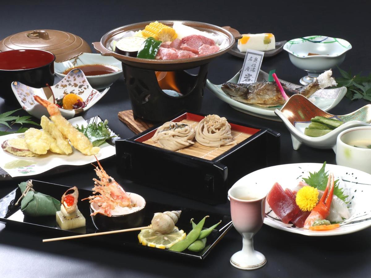Hotel Omodaka Yamanouchi  Bagian luar foto